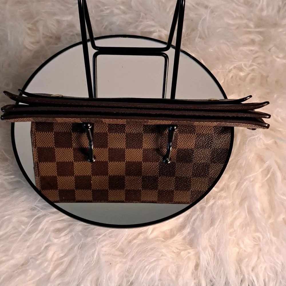 Louis Vuitton Damier Ebene Accordian Wallet